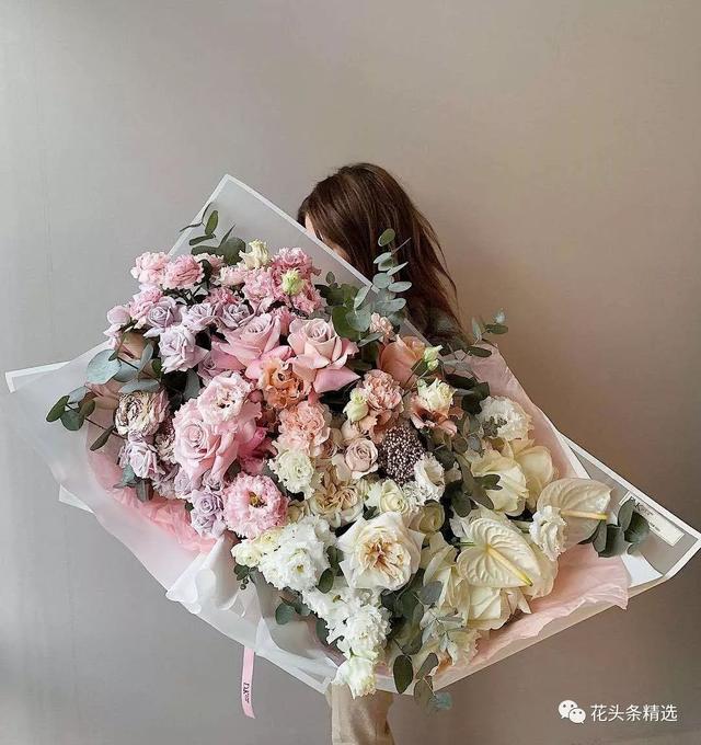 情人节该送男友什么情人节的花礼送这些，一定不会错！