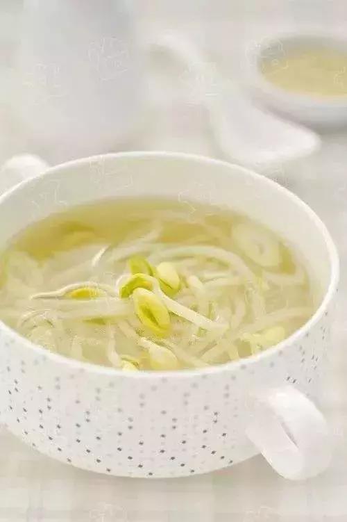 黄豆芽做汤的方法大全，几款下奶汤来学习一下吧