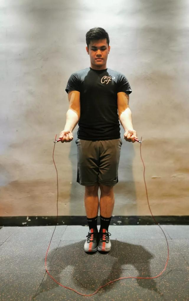 跳绳跳双摇的技巧，超强的跳绳双摇秘籍