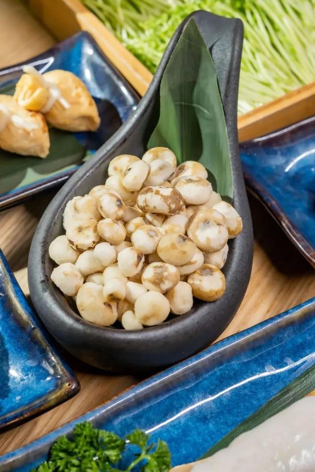 椰子鸡用什么鸡，四个椰子一只文昌鸡（文昌椰子鸡用什么椰子）