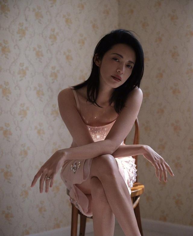 姚晨曬兒女近照，帶娃參加戶外運動，爸爸曹郁基因強大倆娃都像他 娛樂八卦吃瓜 第6张