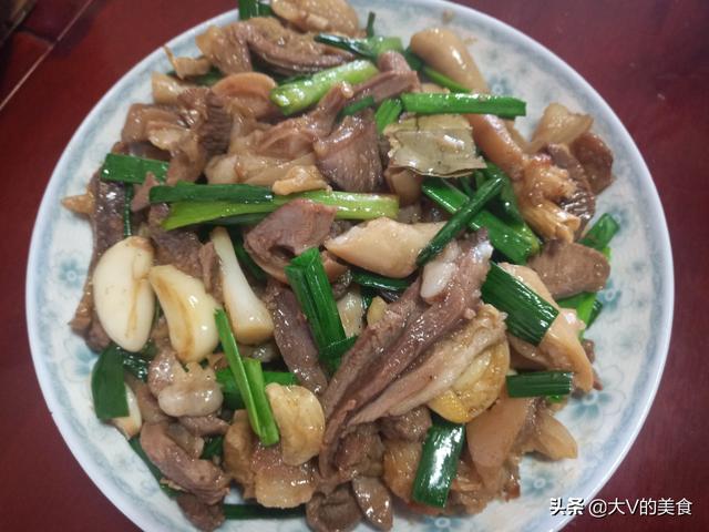 如何炒出的羊肉又香又嫩，家常炒羊肉这样做