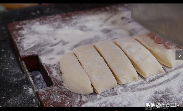 油条的制作方法和步骤（炸油条手法窍门）