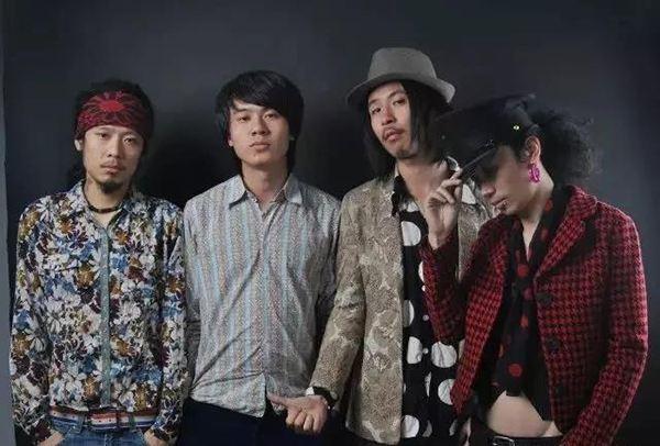 乐队的夏天第二季，乐队的夏天第二季十大乐队（网友：欺瞒粉丝建议封杀）