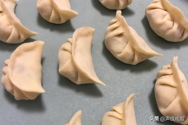 茄子肉饺子馅最好吃的做法，茄子的美味吃法