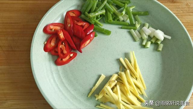 草鱼怎么做才好吃，草鱼怎么做才好吃下饭（没想到草鱼还有这么多种吃法）