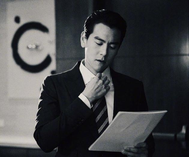 彭于晏小时候和现在对比，小时候太胖被嘲笑