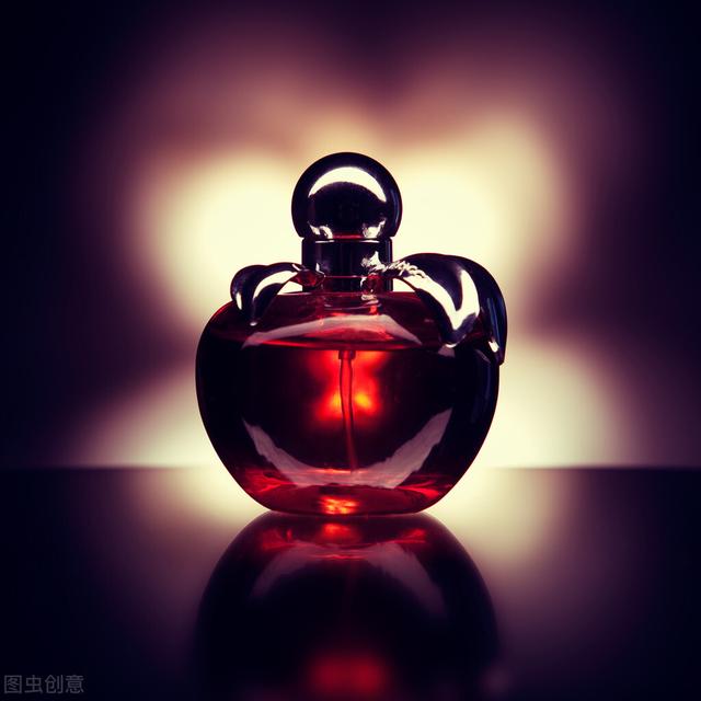 女生最喜欢的十大情人节礼物 情人节送女孩什么礼物好 圣诞节送女朋友什么礼