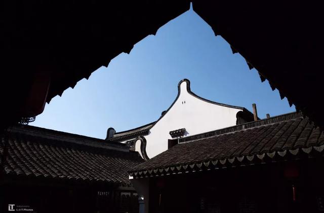 上海地铁1号线，上海地铁1号线游玩攻略（地铁1号线莲花路站5号口及往富锦路方向中部站厅实施封闭）