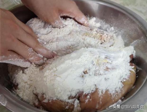 猪肚子怎么洗才干净，猪肚清洗简单方法