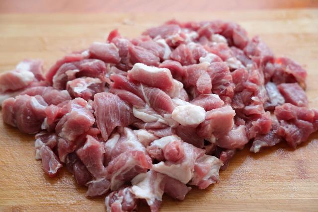 肉肠怎么做好吃，在家做脆皮肉肠的做法（孩子吃了身体壮）