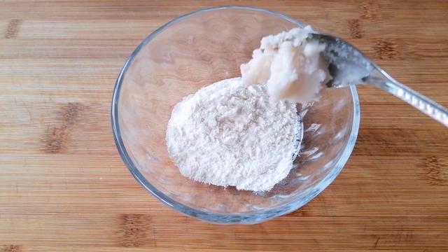 怎么做葱油花卷，葱香花卷怎么做最简单又好看（教你做好看又好吃的葱油花卷）