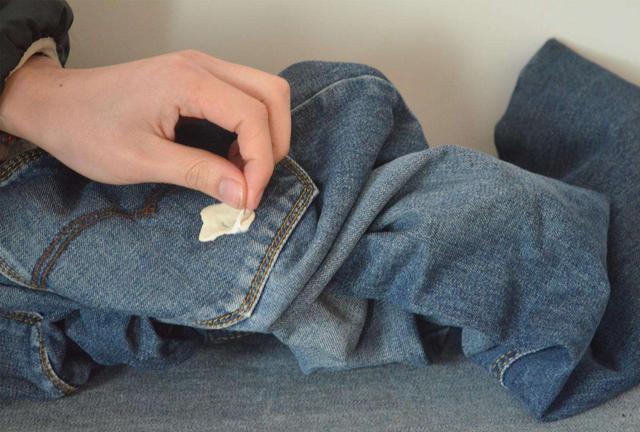 衣服上的顽固污渍怎么去除，衣服上顽固污渍怎么去除