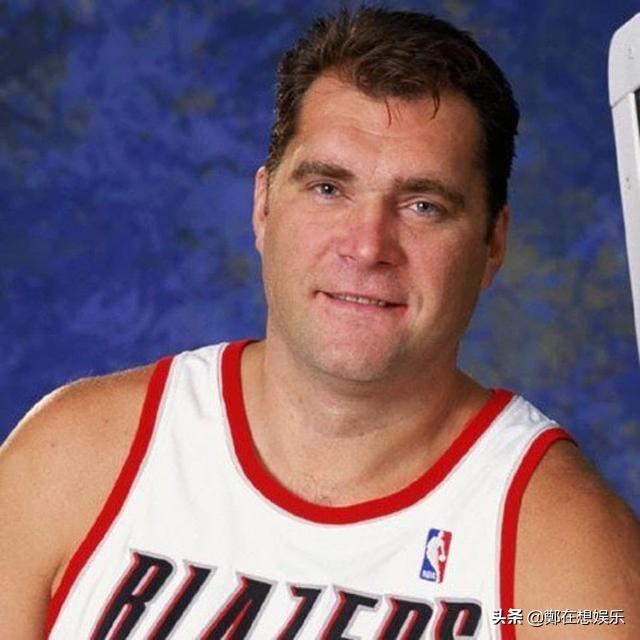 姚明各项数据在nba历史排名，分析姚明在NBA历史中锋的排名