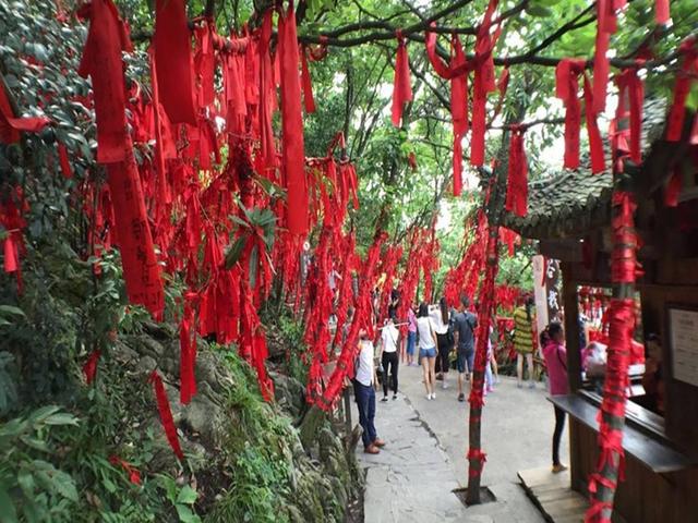 张家界凤凰古城自助游攻略，湖南周边张家界-凤凰古城七日游攻略来啦