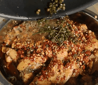 川椒和花椒的区别，麻椒川椒花椒有什么区别（花椒麻椒和藤椒）