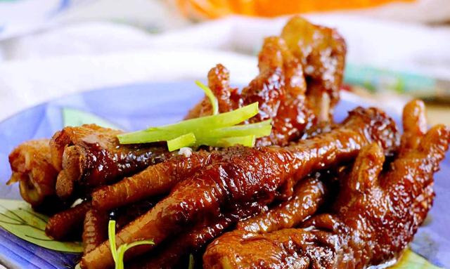 香辣酥炒鸡脆骨，香辣爽口掌中宝