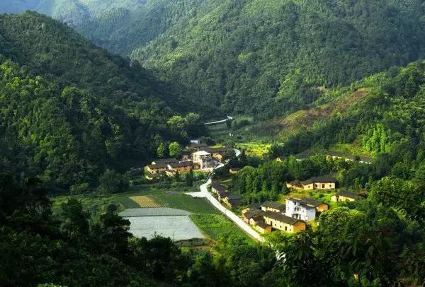 梧州有什么好玩的地方旅游景点，梧州的旅游景点大全