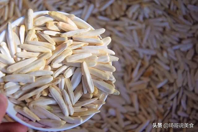 大板瓜子怎么做好吃又简单好剥，传统瓜子吃腻了