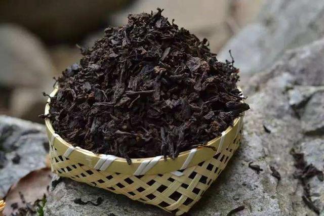 绍兴的特色美食一条街，周末在绍兴逛仓桥直街