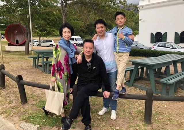 阎维文的家庭故事，阎维文：陪妻子抗癌34年