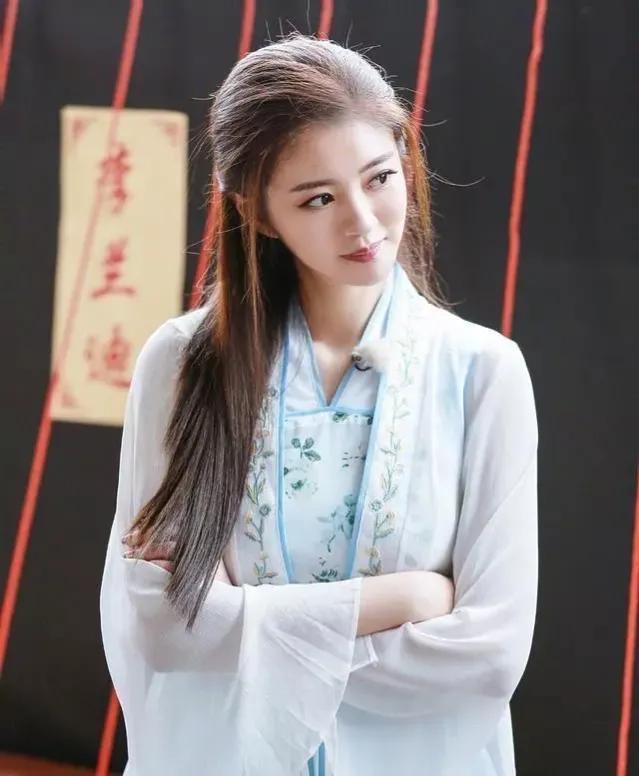 李承铉安以轩感情破裂，劈腿吃软饭还倒打一耙