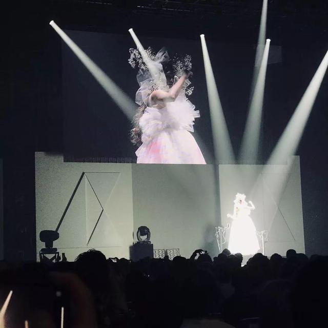 这是我今年见过最潮的发型，男生不要只会剪“寸头”