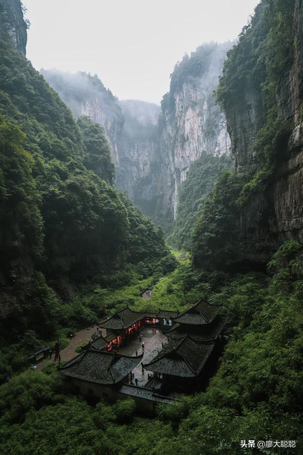 重庆武隆旅游攻略，武隆旅游攻略完整版（武隆旅游攻略）