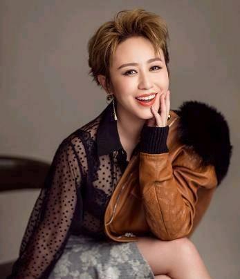 女小品演员有哪些，小品最美女演员名字（小品界6位美女演员）