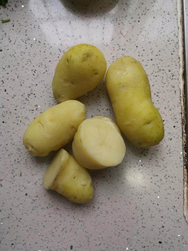 土豆炒洋葱的家常做法，大厨教你秘制做法