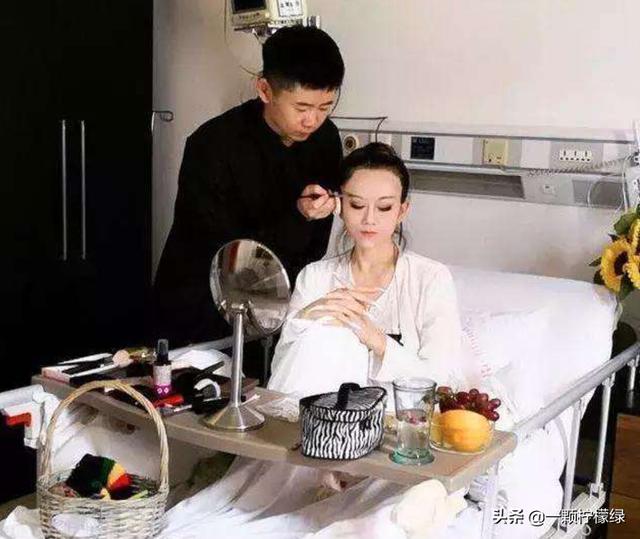 杨丽萍是哪里人，62岁杨丽萍现在哪里生活