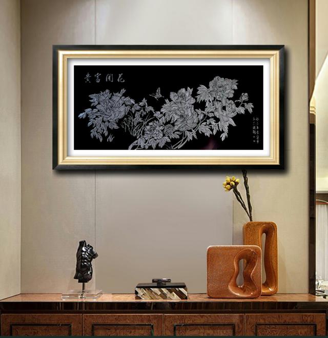 大厅中间挂什么字画最好，客厅装饰字画挂什么好