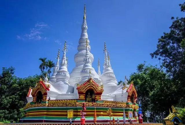 西双版纳必游景点攻略，西双版纳值得一游的10个精华景区