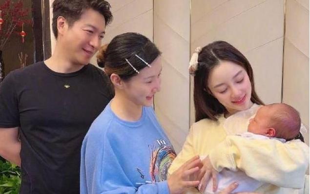 李小璐和贾乃亮最近怎么样啊，15岁就混迹名利场的李小璐