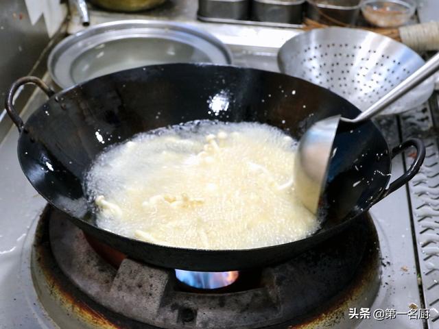 白玉菇的家常做法，家常小炒白玉菇简单好吃又营养