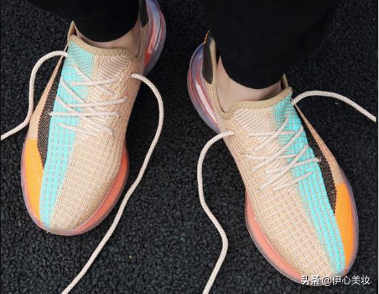 纪念日礼物送什么比较有意义，纪念日送情侣对象什么礼物