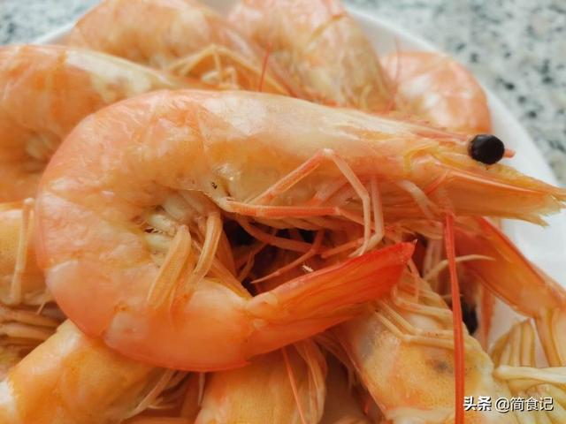 冻虾如何煮才能煮的软，老渔民：学会3个技巧