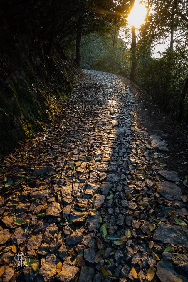 杭州最全登山路线图，可能是杭州最美登山路线之一