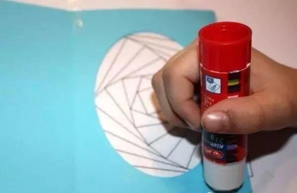 爱心卡片制作图片，漂亮简单的爱心立体贺卡（教你学习如何制作精美的爱心贺卡）