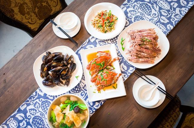 三文鱼是海鲜吗，三文鱼是不是海鲜（最近不敢吃三文鱼了）