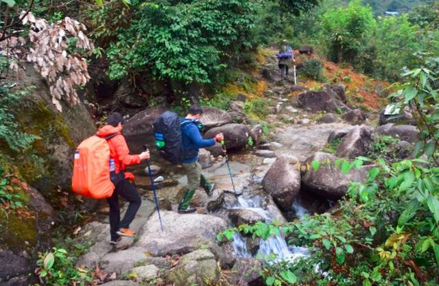 湖南凤凰古城张家界，湘遇•山之巅：张家界凤凰古城