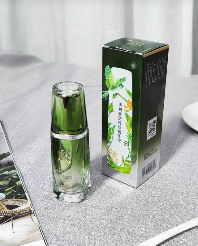 平价抗皱护肤品，平价抗皱精华液十大排行榜（公认好用的5款“抗老面霜”）