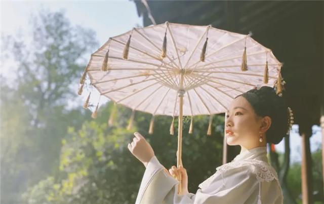 汉服裙子的穿法齐腰，汉服的正确穿法 ， 齐腰汉服