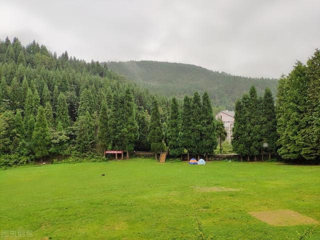 重庆周边凉快的避暑打卡地两三天，重庆周边这⑧个避暑胜地只有25℃