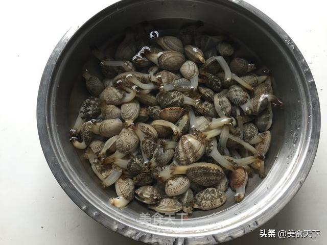 花蛤怎么炒又嫩又香，10分钟上桌鲜美滑嫩