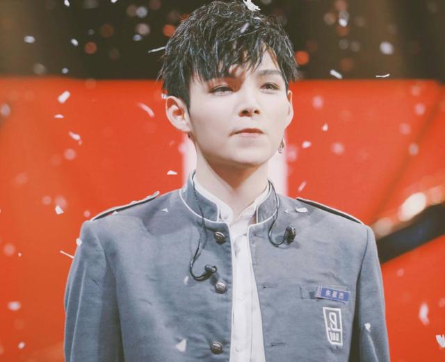 朱星杰认为体现男友力的瞬间，朱星杰承认恋情获赞