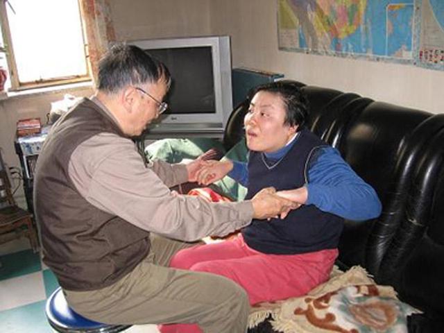清华女生铊中毒案，北大女生中毒案（董事长被前高管毒死在圣诞夜）