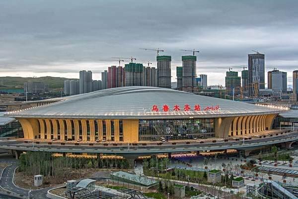 兰新高铁全球之最，盘点由中国人创造的世界铁路纪录