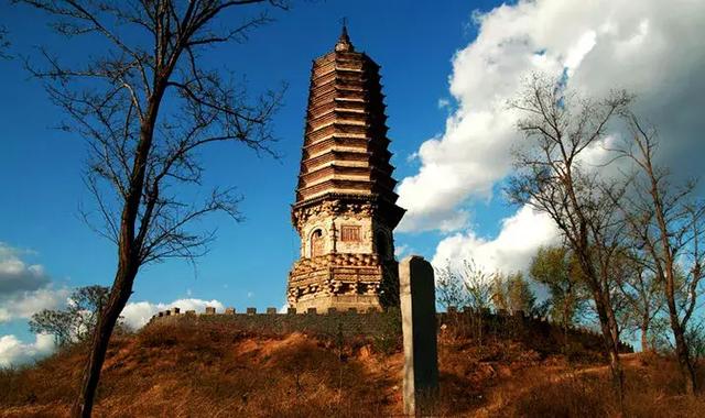 易县免费旅游景点大全，保定易县旅游景点哪个最好（保定市西部八山区县“免费登山”景点）