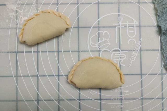 素菜盒子怎么做好吃，不用和面2分钟一锅